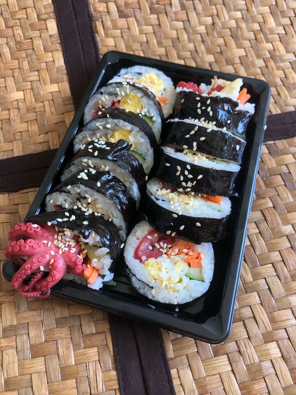 Kimbap Octopus Klasik